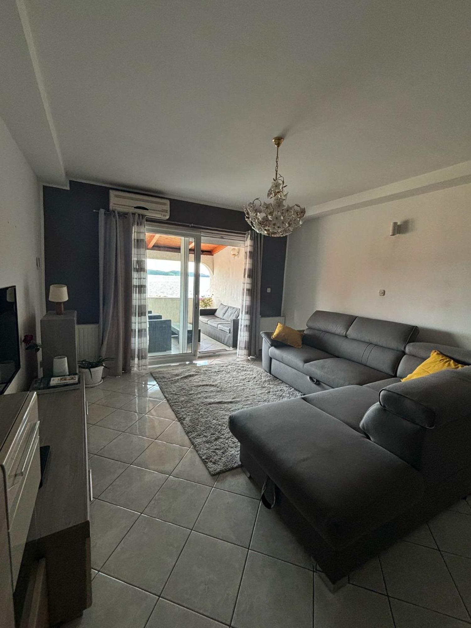 Apartman Luka 시베니크 외부 사진
