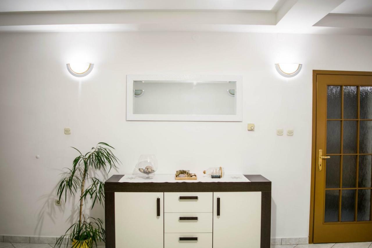 Apartman Luka 시베니크 외부 사진